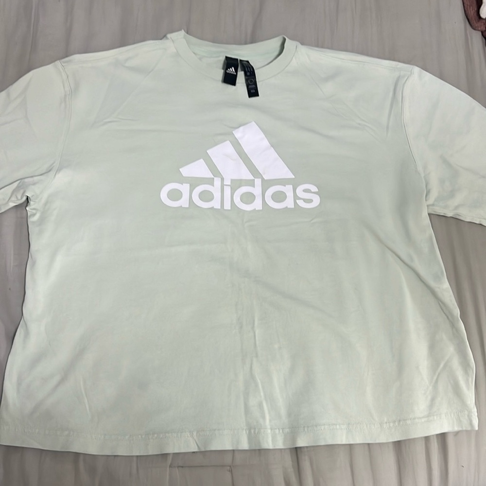 Women’s adidas top